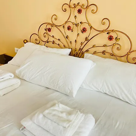 Bellaria House *