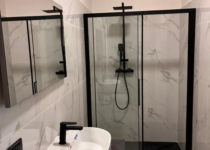 Bellaria House アパート